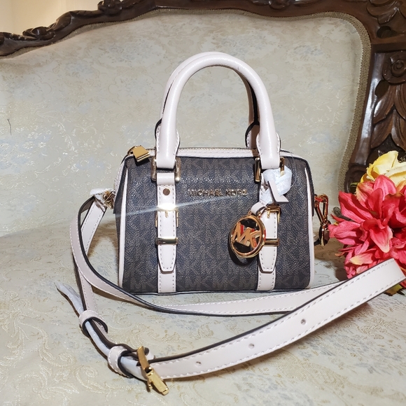 Michael Kors Mini Bag - Picture 6 of 10